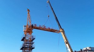 БУДЕТ СТРОИТЬ ШКОЛУ | Монтаж башенного крана DAHAN QTZ80
