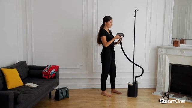 SteamOne MINILYS Garment Steamer