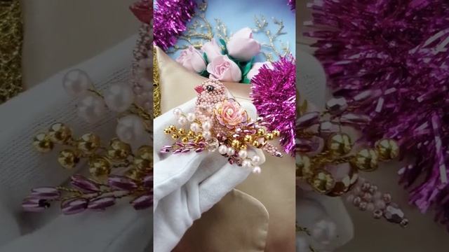 Нежная брошь птица цвета розового облака. Pink cloud Bird Brooch Pin. Bird Pin ??? смотреть онлайн