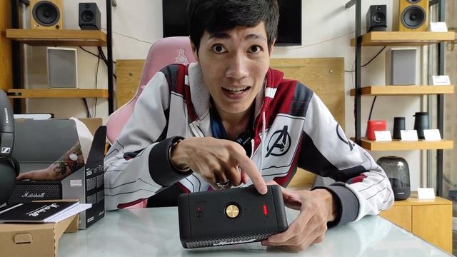 Đi mua loa di động Marshall Emberton về nghe Tết смотреть онлайн