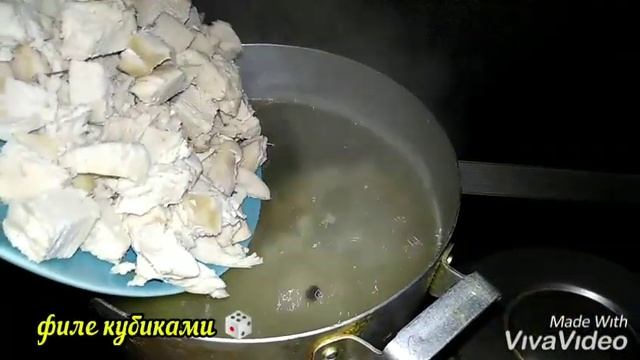 Сырный суп с куриным филе? и гренками смотреть онлайн