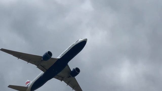 Golden | An Aviation Music Video смотреть онлайн