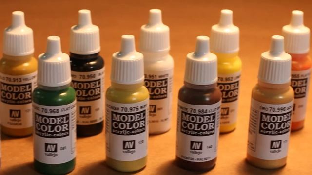 #29034 Acrylicos Vallejo Basic Colors U.S.A. Model Color Paint Set, 1/2 Fl. Oz. Bottles, 16 Colors