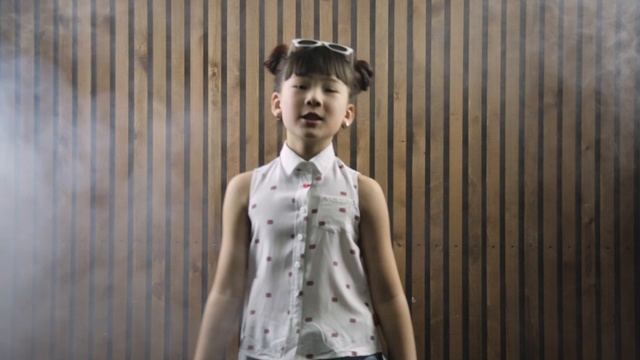 Санабаева София - Dancing In The Dark