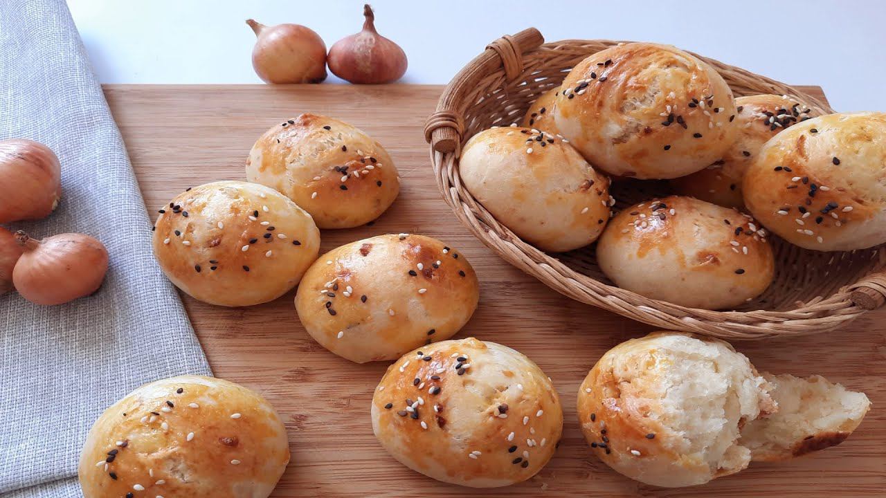 Дюжина ЛУКОВЫХ БУЛОЧЕК. Без дрожжей. смотреть онлайн