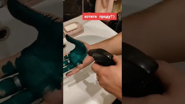 Как быстро избавиться от зелёнки в руках?#лайфхак #зеленка #чистота смотреть онлайн