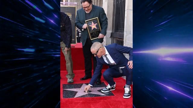 Жевательная резинка Роберта Дауни-младшего за 40 тысяч долларов смотреть онлайн