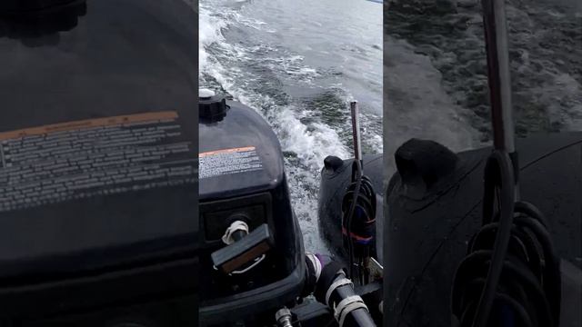 Что делает плохая натяжка днища Ривьеры. VID 20230825 124215 смотреть онлайн
