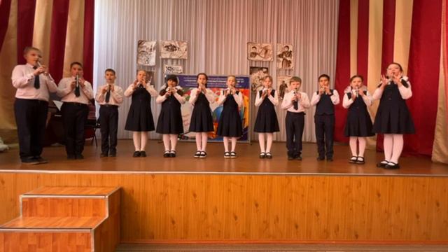 МБОУ "СОШ27" НМР РТ, анс. кур. "Татар моннар", попурри на тат. нар. мел. "Оч дус бию", "Оммеголсем" смотреть онлайн