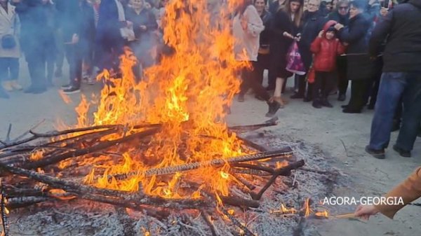Праздник Трндез в Армении