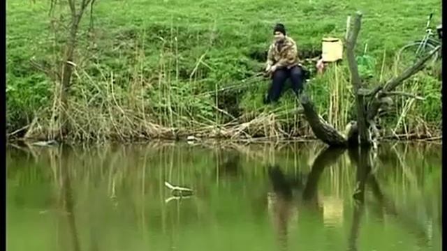 Ловля карася на "резинку" смотреть онлайн