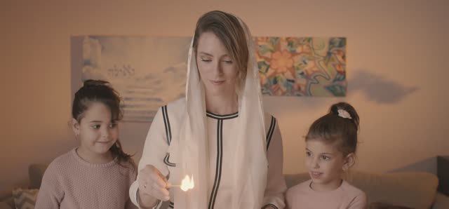 Partners In Torah Presents: Abe Cohen Feat. Rivie Schwebel — Shabbos