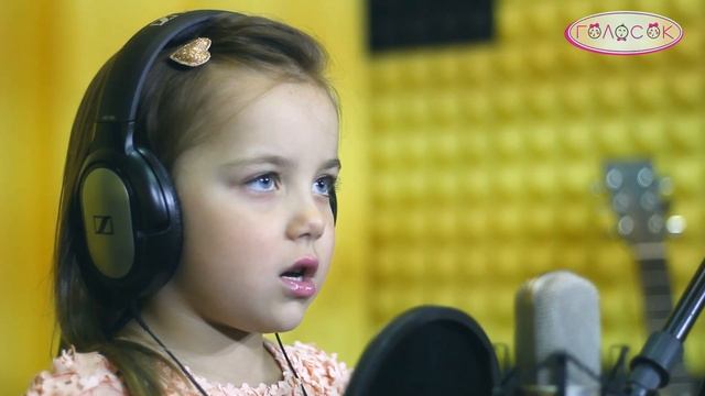 «Раз ладошка» - Алёна Ларина. Академия Голосок смотреть онлайн