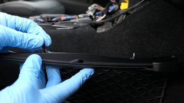 Mercedes W212 | Center Console Removal & Bracket Install смотреть онлайн