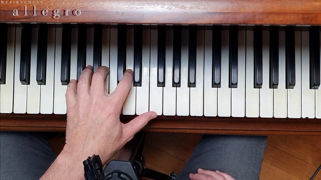 Crashkurs Klavier Nr. 1 online: Akkord G7 (Dominantseptakkord) смотреть онлайн