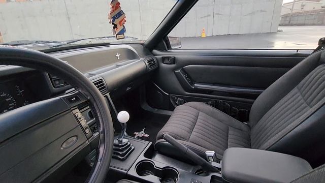 1992 Ford Mustang LX смотреть онлайн