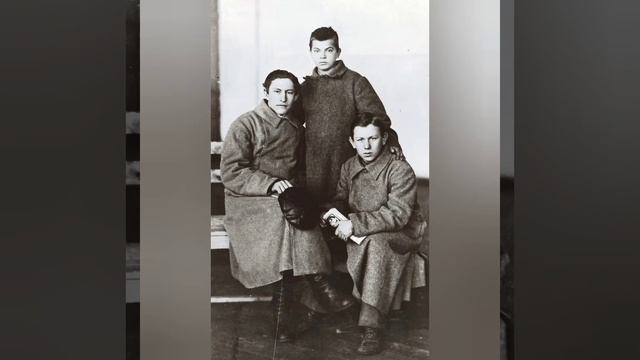 Партия сказала: надо! Комсомол ответил: есть! смотреть онлайн