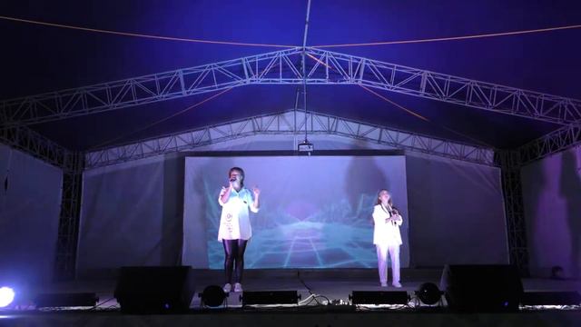 Алена Ковалевская и Миляуша Мухаметова  - Ориентация Север