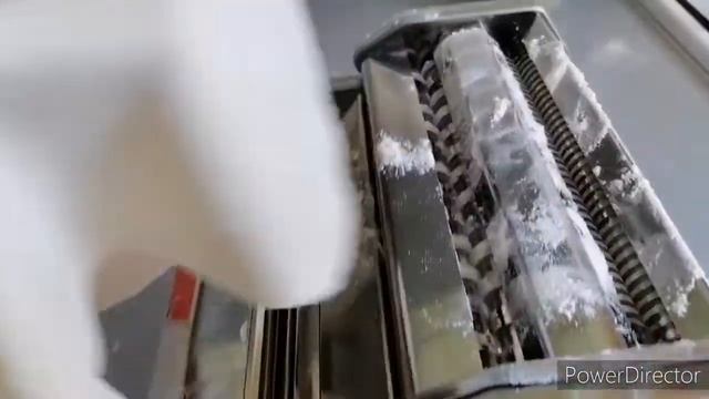 Лапшерезка / делаем лапшу смотреть онлайн