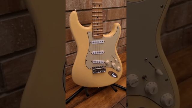Yngwie Malmsteen Signature Fender Stratocaster 2nd US Version(1998-2006) смотреть онлайн