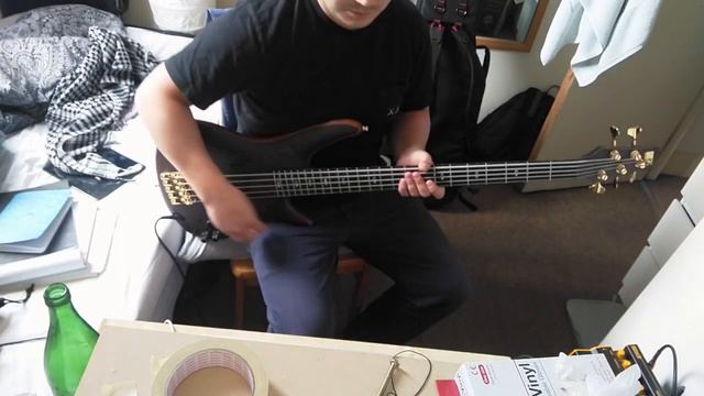 Kinga Glyk Bass Groove Challenge /// Charles Bioul /// P bass VS Ibanez Prestige смотреть онлайн