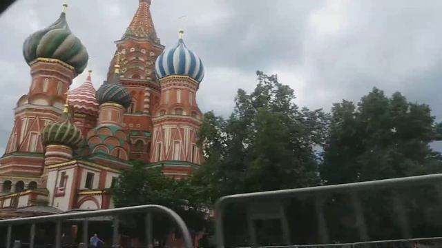 НА МАШИНЕ ПО МОСКВЕ И ПО КРАСНОЙ ПЛОЩАДИ. ДОРОГИ МОСКВЫ. САМЫЕ КРАСИВЫЕ МЕСТА МОСКВЫ. смотреть онлайн