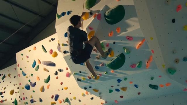 LG FORCE™ & TONE Active+™ Official Product Video HBS S80 & HBS A100 смотреть онлайн