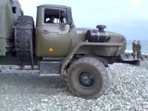 «Урал 43206» на пляже. Russian military truck «Ural»