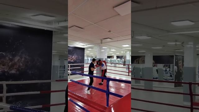 Работа в парах в клубе бокса в центре города Новороссийска смотреть онлайн