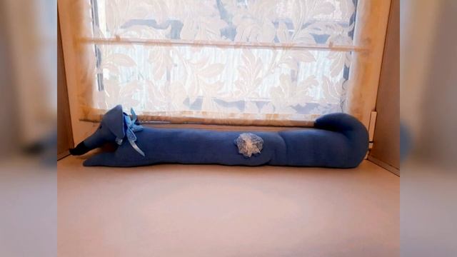 Подушки от сквозняков. Они тебя спасут и поднимут настроение. смотреть онлайн
