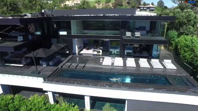 E-Bomber - Drunk Natashka (Radio Mix).mp4 смотреть онлайн