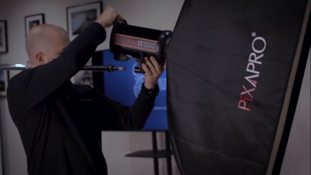 Studio Motorbike Photography Tutorial/Demo (Classic Honda Monkey) смотреть онлайн