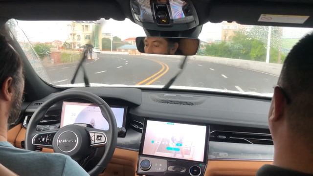 Carro Chino con piloto automático. Lynk co 09 смотреть онлайн