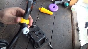 болтается кулиса не включается задняя скорость