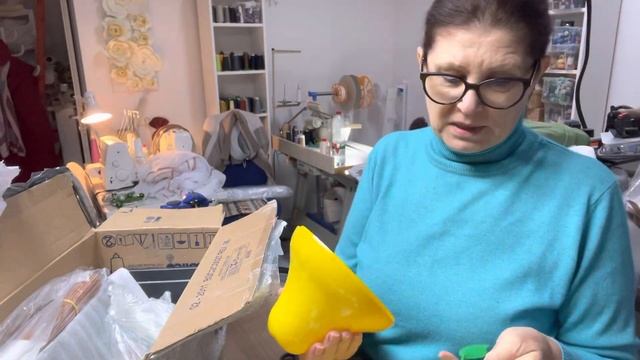 Посылочка от спонсоров /морилки /формы для плетения /кожа /инструменты для кожи смотреть онлайн
