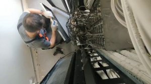 Переделка выдвижной полки в серверном шкафу