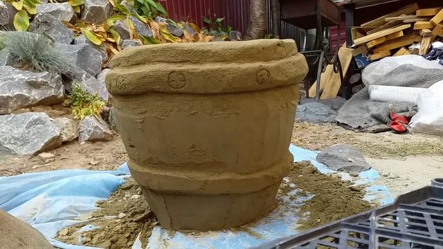 #вазон Кадушка-мусорка или вазон из цемента смотреть онлайн