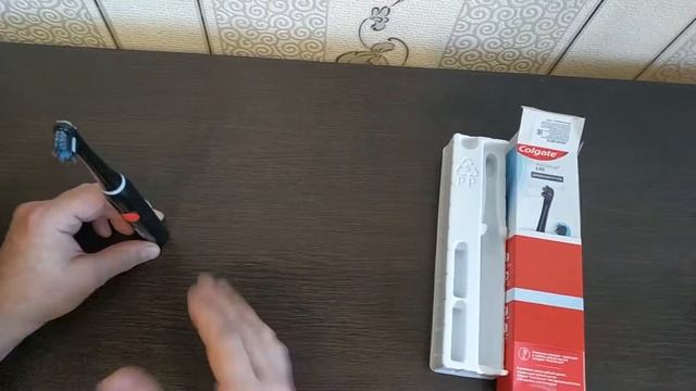 Электрическая зубная щетка Colgate ProClinical 150 смотреть онлайн