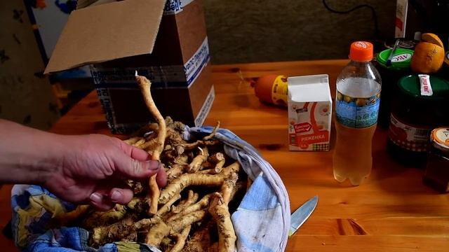 Распаковка посылки с хреном из Перми.