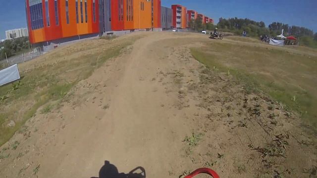 Kayo GP1 или КоньОгонь обкатка новой трассы в PITBIKELAND смотреть онлайн