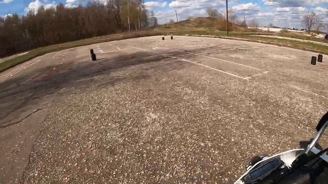 Разворот в боксе 3х3 на мотоцикле | Автодром ДОСААФ | Город Владимир смотреть онлайн