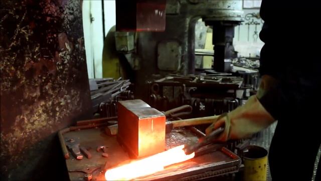 Forged products. Художественная ковка. Будни в кузнице. Март 2019г 2ч смотреть онлайн