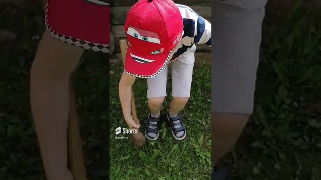 СЕРП И МОЛОТ В РУКАХ УСТИНА. #shorts смотреть онлайн