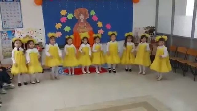 Танцы для маленьких девочек. Тук тук смотреть онлайн