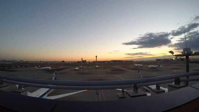 HANEDA AIRPORT OBSERVATION DECK TIMELAPSE смотреть онлайн