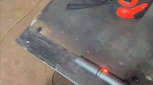 Супер способ сварки каплевидной петли на металлические двери!