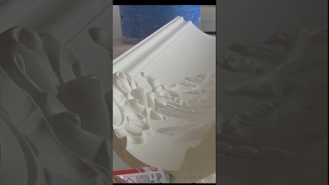 Потолочный плинтус из полиуретана как клеить чтобы не было трещин смотреть онлайн