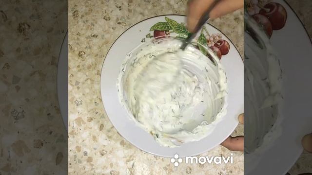 Салат на каждый день.Лёгкий салат за 5 минут.Без майонеза. Со сметаной заправкой. смотреть онлайн