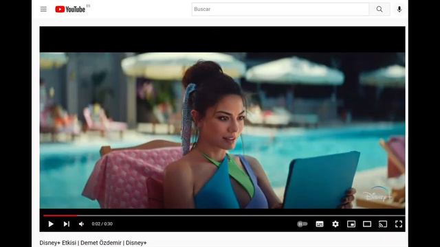 В эфире реклама Disney Plus с Демет Оздемир!