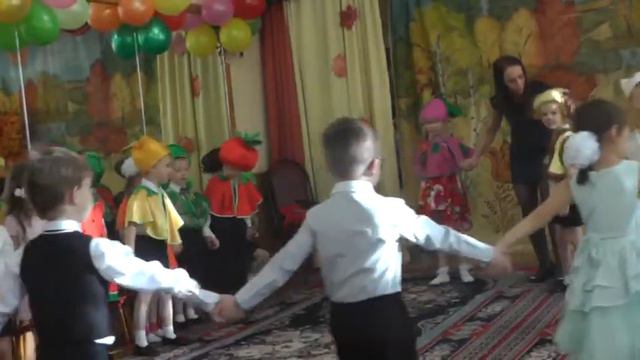 часть 2 Осенний утренник 24.10.2017 смотреть онлайн